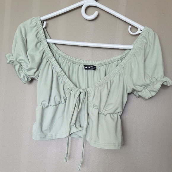 💥Buy2Get1Free💥Shein Soft Green Crop - Picture 1 of 1
